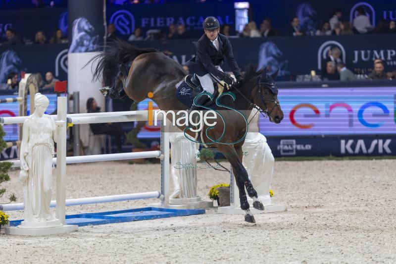 Govoni Gianni (ITA) riding Only Special van Dobby-Home_Verona_20241109_SS358514.jpg